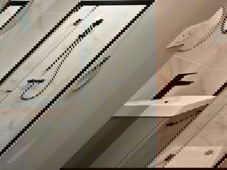 Colocation Feyzin 562376-4