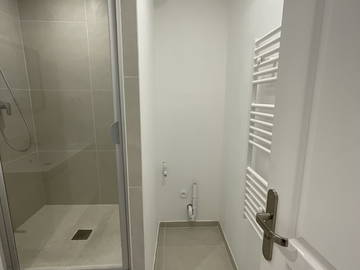 Unterkunft beim Gastgeber zur Miete in Sartrouville - Foto 2 : Badezimmer-2