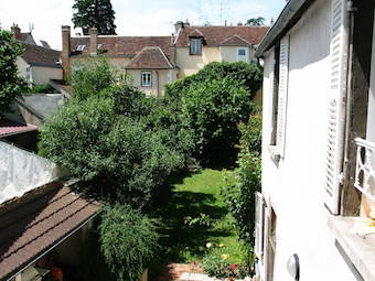 Homestay Auxerre 95924