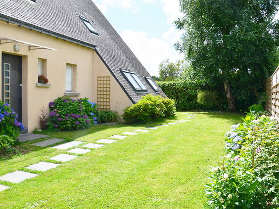 Bed And Breakfast Pluneret 46958-2