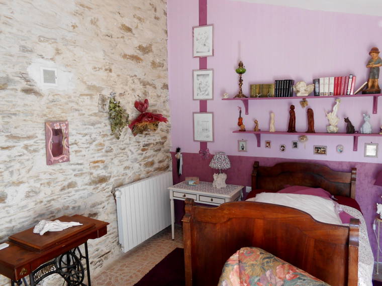 Homestay Sérénac 70086