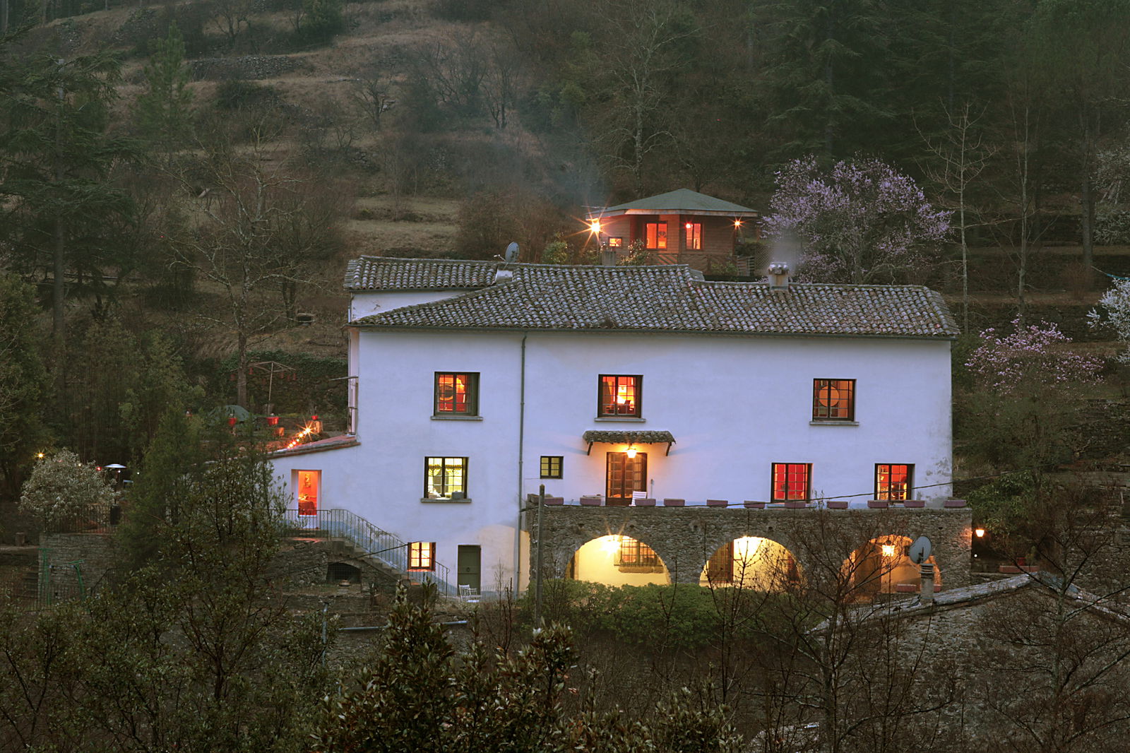 Oberoende Studio Cros 73174
