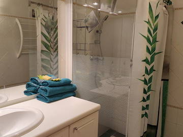 Bed And Breakfast Donzère 663257-8