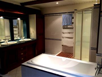 Room For Rent Camaret-Sur-Aigues 136335-1