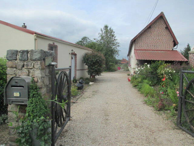 Habitaciones De Huéspedes Ficheux 83750-5