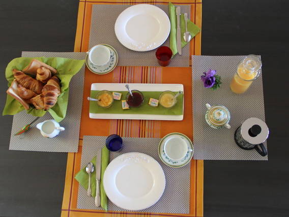 Gästezimmer Tassin-La-Demi-Lune 17132-4