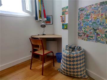 Roomlala | Chambre dans bel appartement à Montmartre