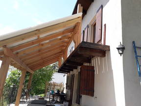 Room in a quiet mountain chalet with dog guard