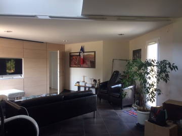 Coliving for rent in Neyron - photo 2: Other room-2