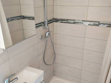 Colocation à louer à Bagnolet - salle de bain-3