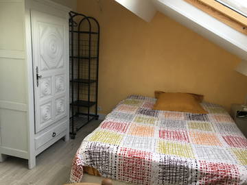 Chambre dans colocation éqipée de cuisine et salle d'eau