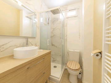 Colocation à louer à Laval - photo 5 : salle de bain-5