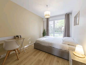 Colocation à louer à Laval - photo 7 : chambre-7