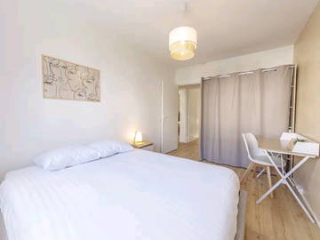 Colocation à louer à Laval - photo 9 : chambre-9