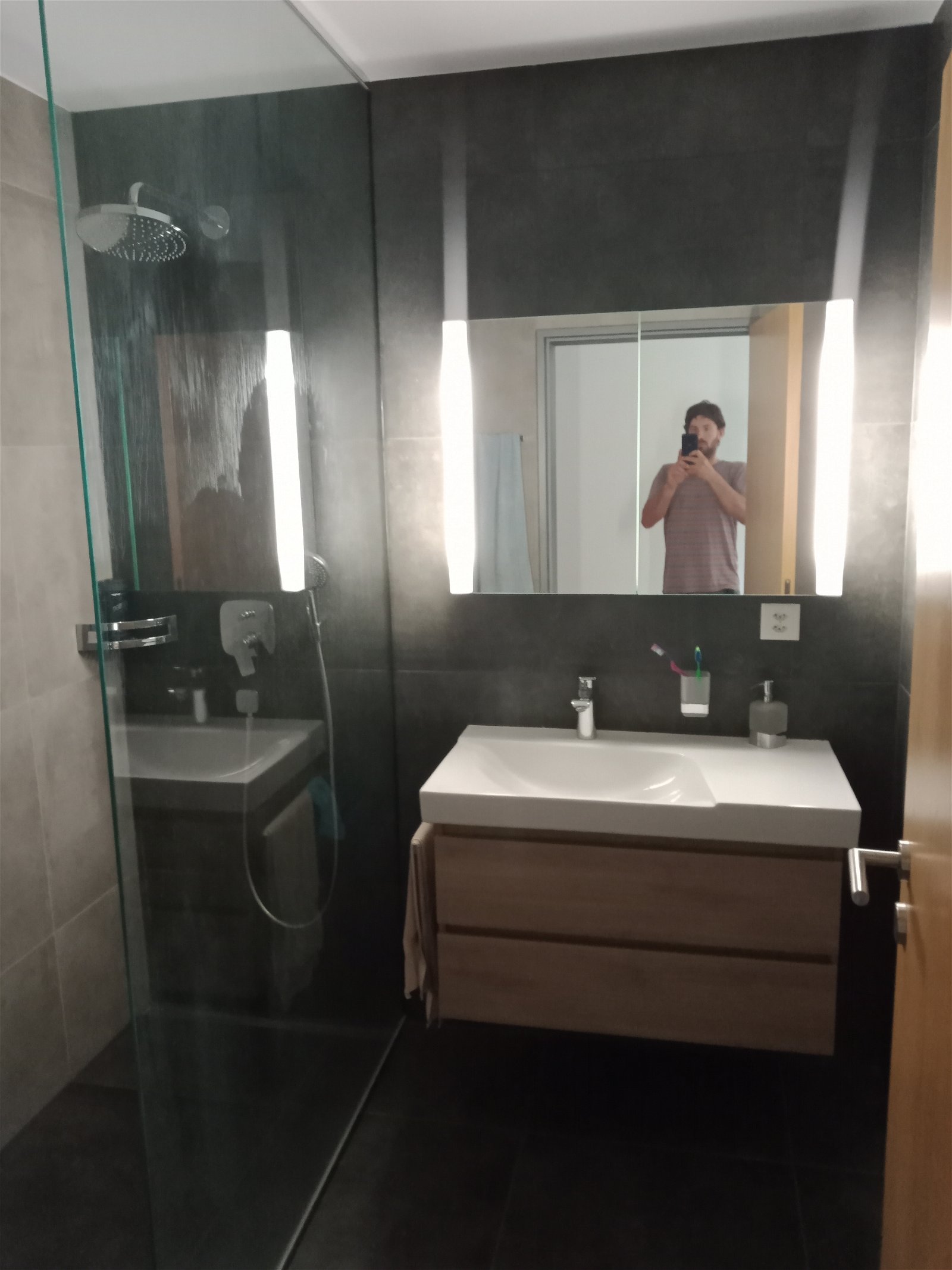 Colocation Fully 252168