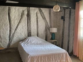 Room in comfortable medieval house with spa