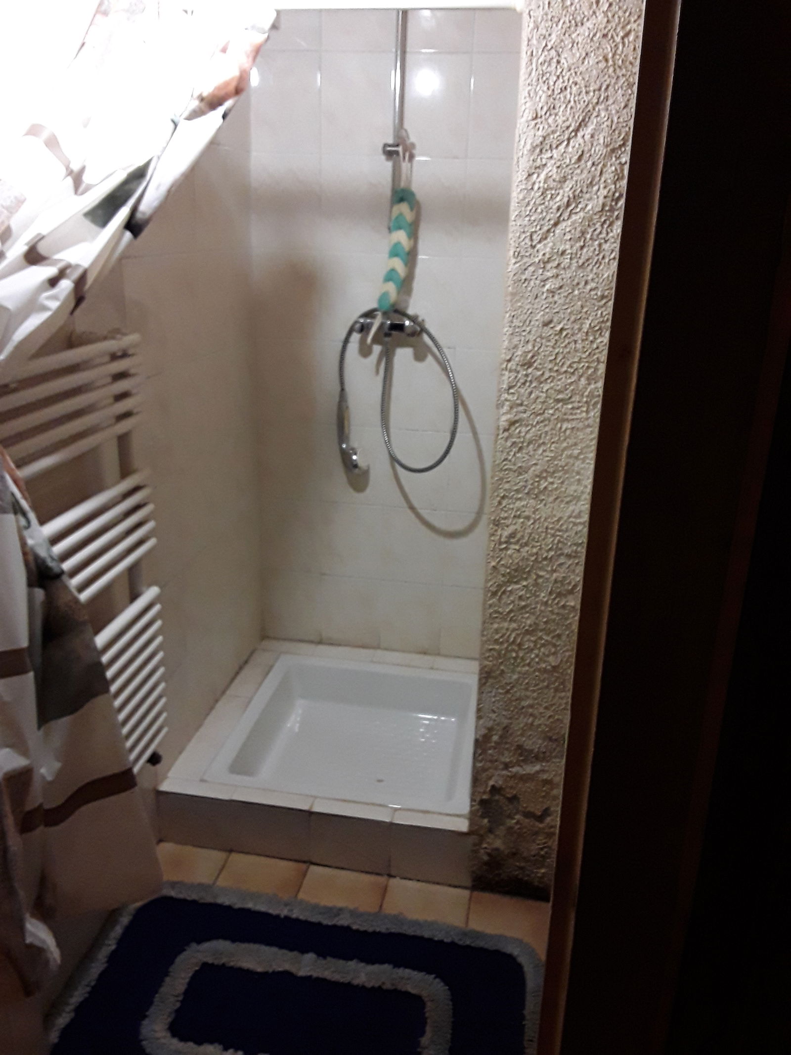 Chambre Chez L'habitant Pomeys 430305