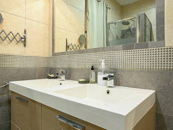 Wohngemeinschaft zur Miete in Nice - Foto 4 : Badezimmer-4