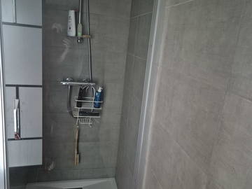 Unterkunft beim Gastgeber zur Miete in Arlon - Foto 2 : Badezimmer-2