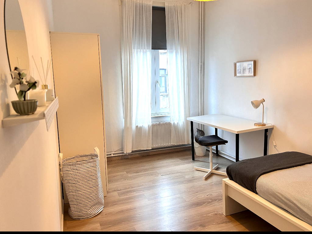 Wohngemeinschaft Uccle 295242-1