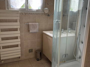 Habitación en casa del anfitrión en alquiler en Montreuil - foto 7 : Baño-7