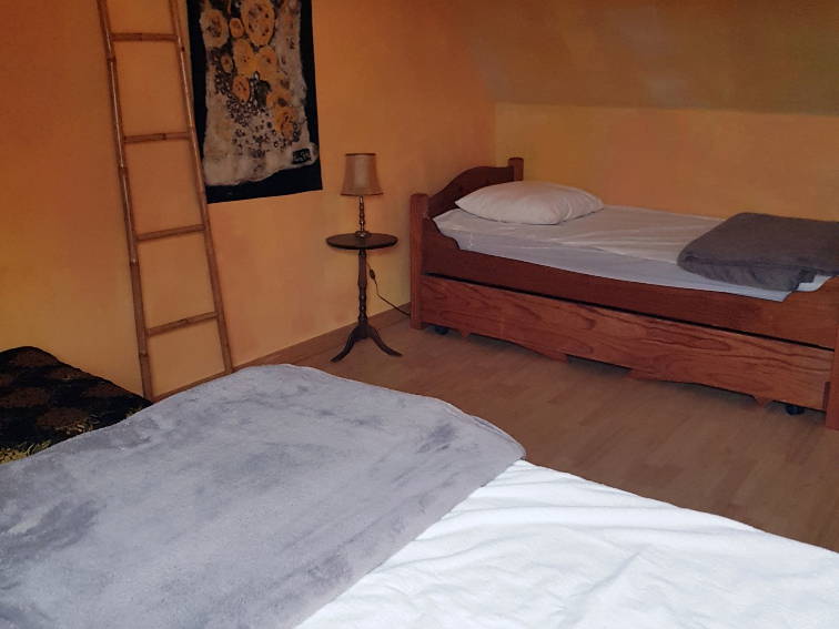 Guest Room La Roche-Jaudy 677169-1