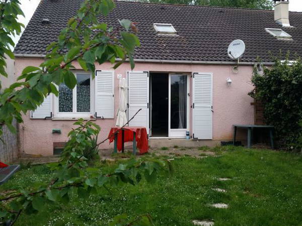 Chambre Chez L'habitant Jouy-le-Moutier 241593-5