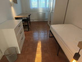 Zimmer in einem Studentenwohnheim RER A Champigny