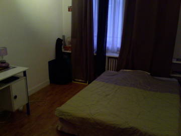 Room For Rent Paris 80655