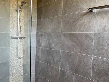 Chambre chez l'habitant à louer à Chennevières-Sur-Marne - photo 5 : salle de bain-5