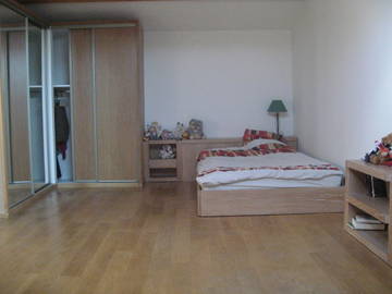 Room For Rent Le Port-Marly 39320