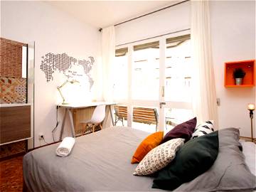 Roomlala | Chambre Design Avec Terrasse (RH3-R4)