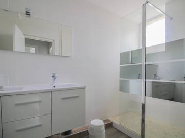 Colocation à louer à Villeurbanne - photo 3 : salle de bain-3