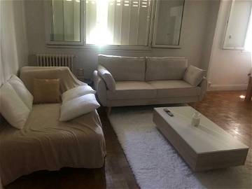 Roomlala | Chambre Double à Louer à Boulogne-Billancourt