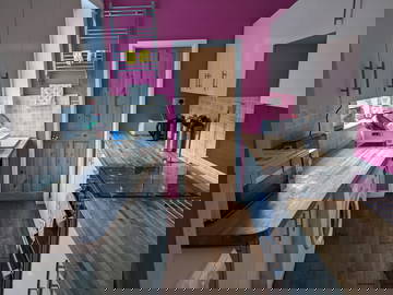 Colocation Coventry 468768-4