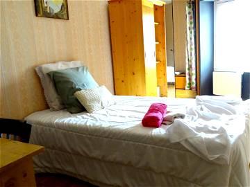 Room For Rent Porte-De-Savoie 368455-1
