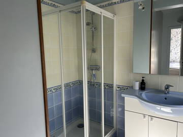 Homestay for rent in Mauchamps - photo 3: Bathroom-3