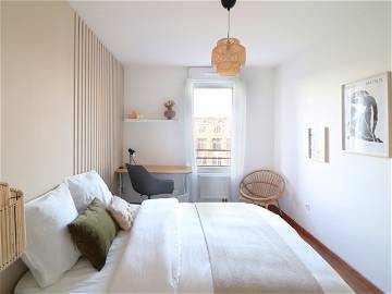 Roomlala | Chambre élégante De 14 M² à Louer En Coliving - LIL02