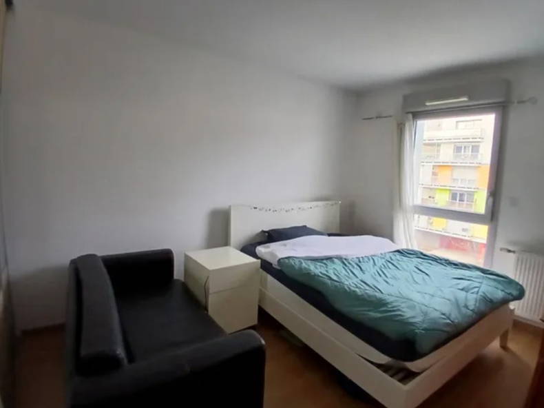 Collocazione Saint-Genis-Pouilly 656787-1