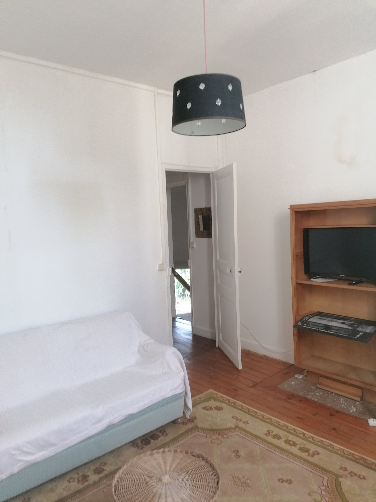 Colocation Thomery 672395