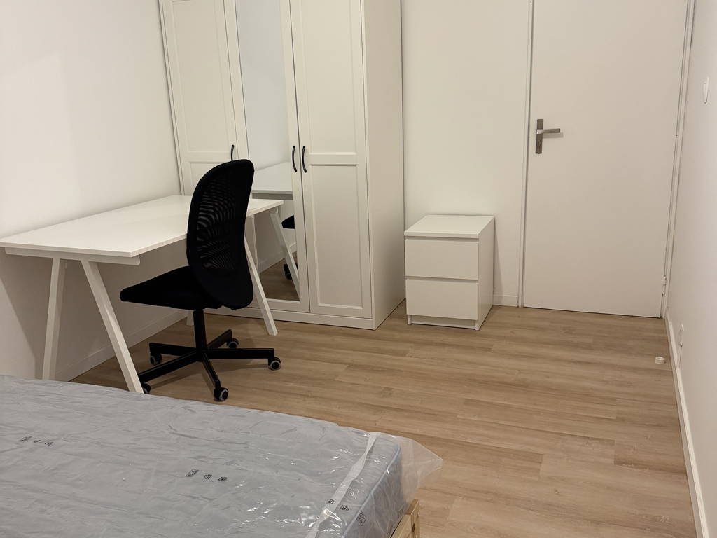 Gesamte Unterkunft Vaulx-en-Velin 676536-1