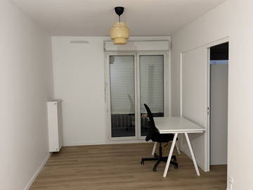 Gesamte Unterkunft zur Miete in Vaulx-En-Velin - Foto 5 : Sonstiger Raum-5