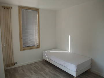 Room For Rent Champs-Sur-Marne 78230