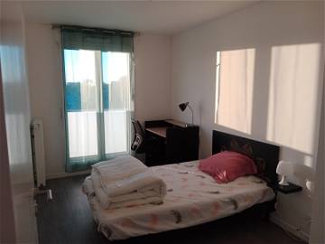 Roomlala | Chambre en colocation dans appartement neuf et meublé