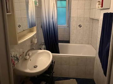 Wohngemeinschaft zur Miete in Neuchâtel - Foto 4 : Badezimmer-4