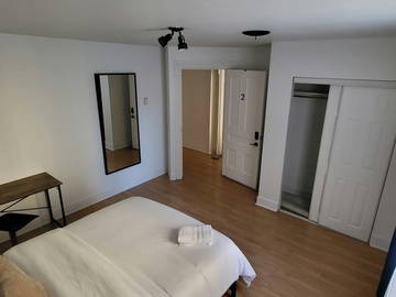 Unterkunft beim Gastgeber zur Miete in Montréal - Foto 5 : Schlafzimmer-5