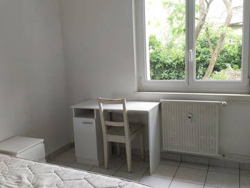 Shared housing for rent in Saint-Louis - photo 3: Bedroom-3