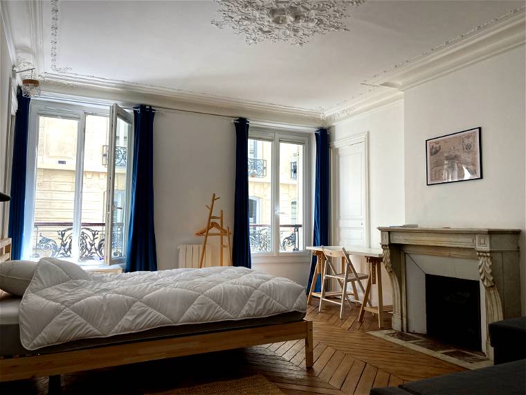 Room In The House Paris 266110-1