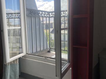 Roomlala | Chambre equipe cuisine et douche