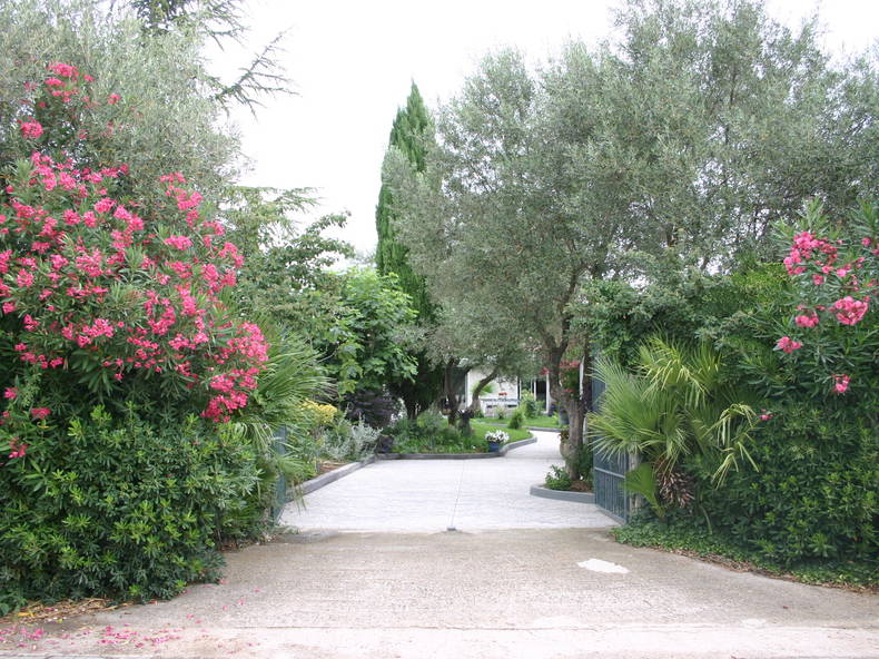 Homestay Villetelle 204068-4